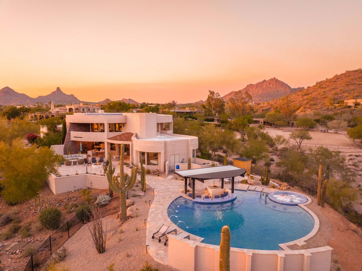 view of Scottsdale Rental pool